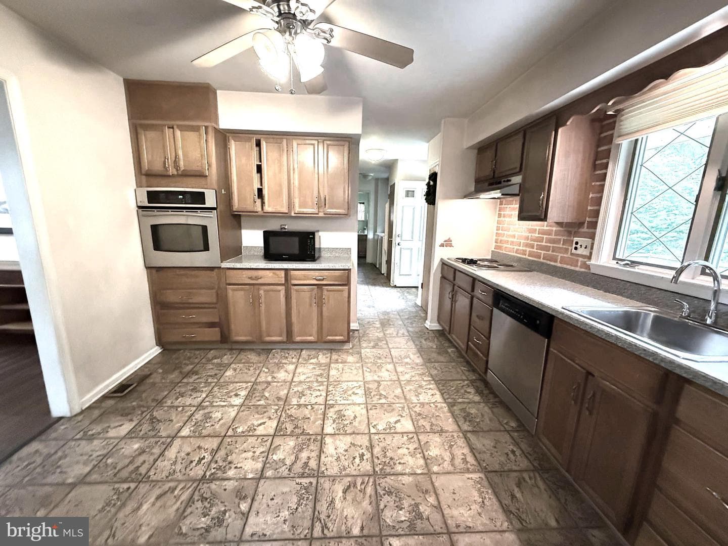 46 Sunset View Drive photo 35