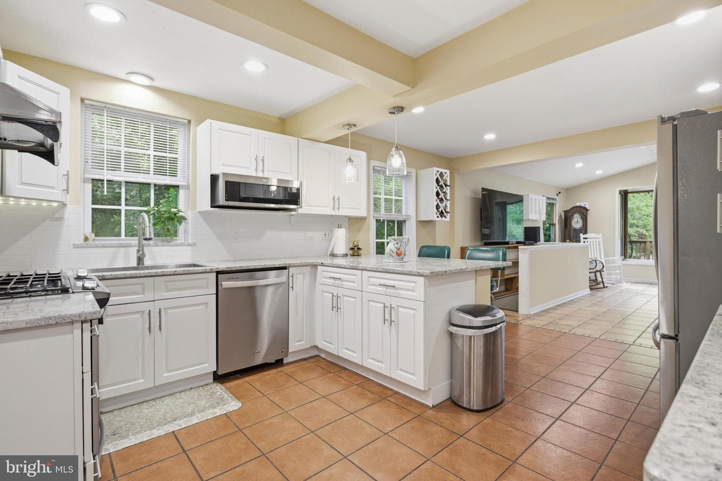301 Riverview Road photo 11