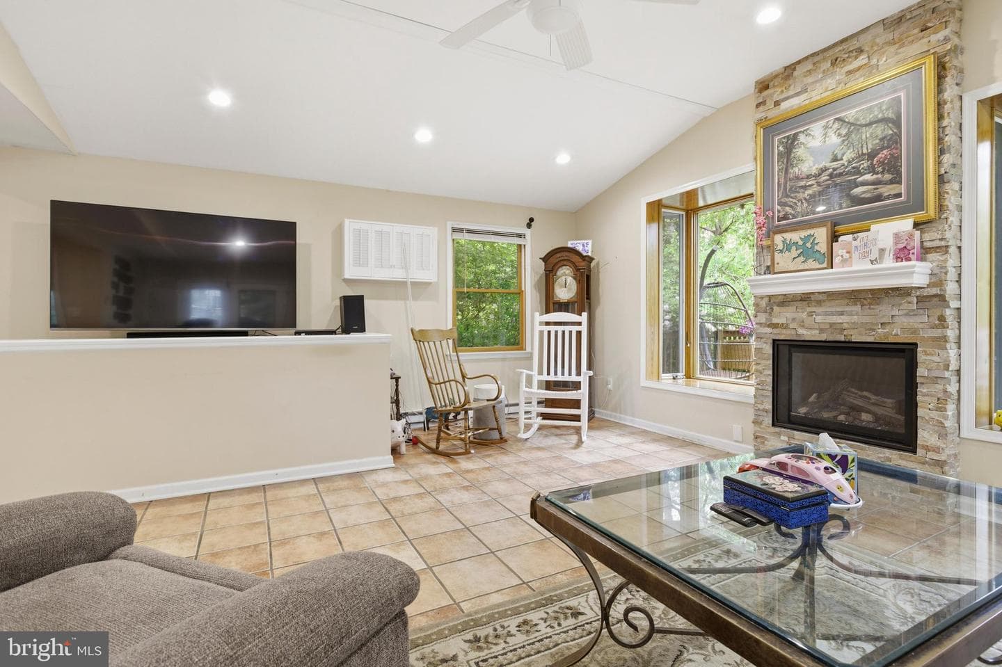 301 Riverview Road photo 13