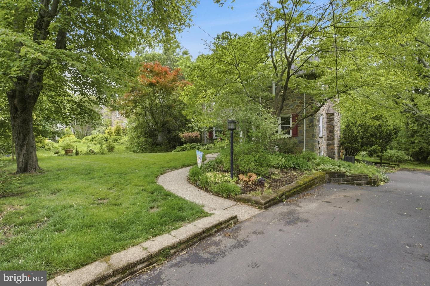 301 Riverview Road photo 3