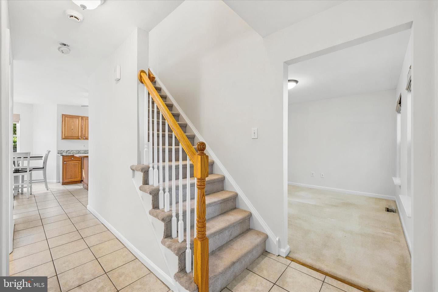 1211 Morton Avenue photo 6