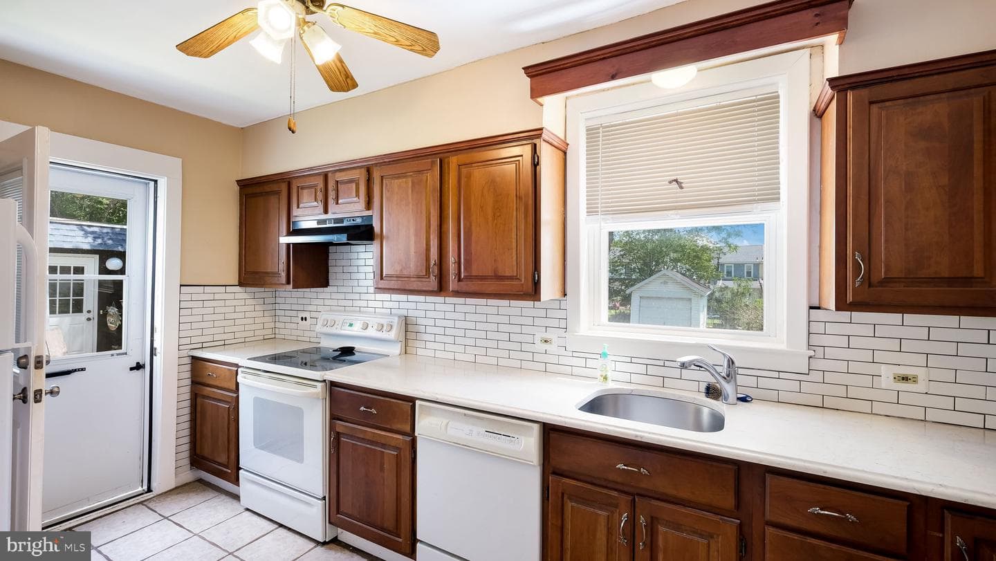 271 Ballymore Road photo 12