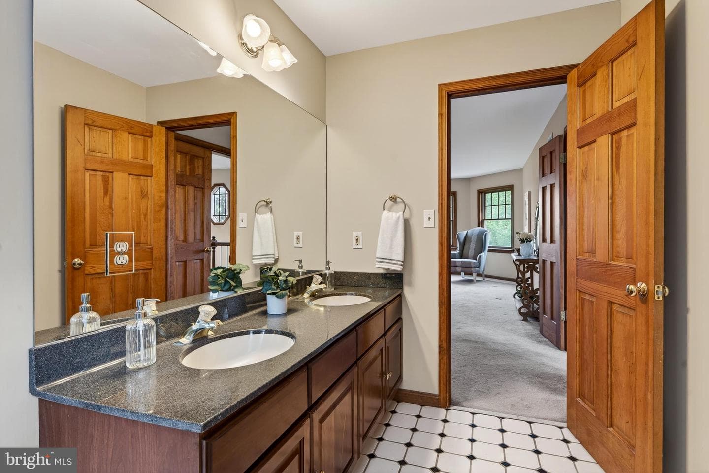 52 Atwater Road photo 38