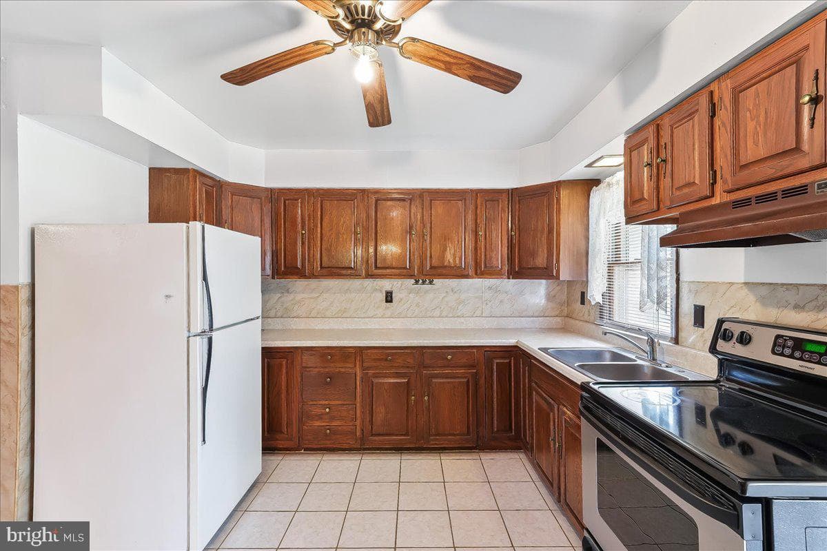 1359 Peach Street photo 10