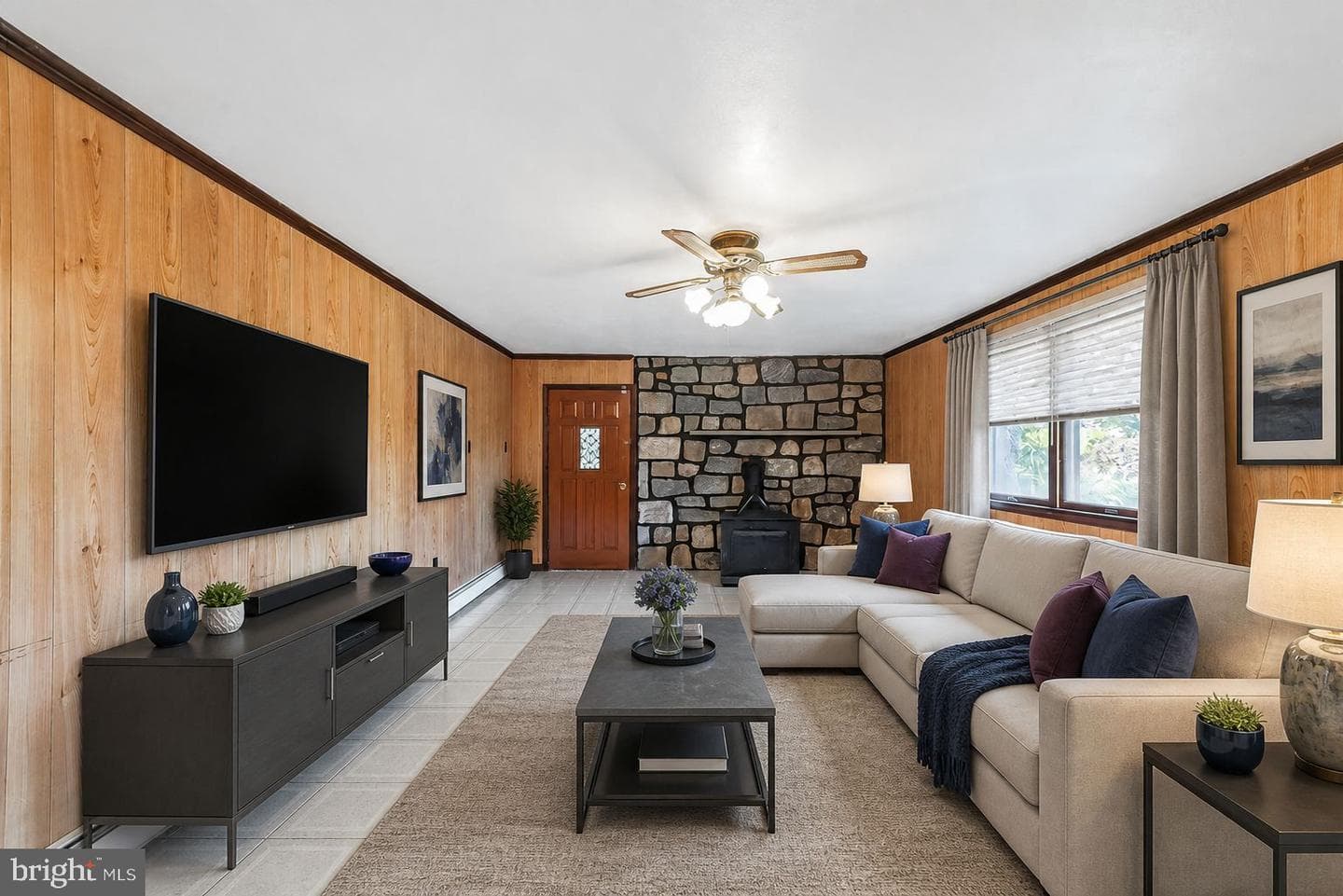 1359 Peach Street photo 22