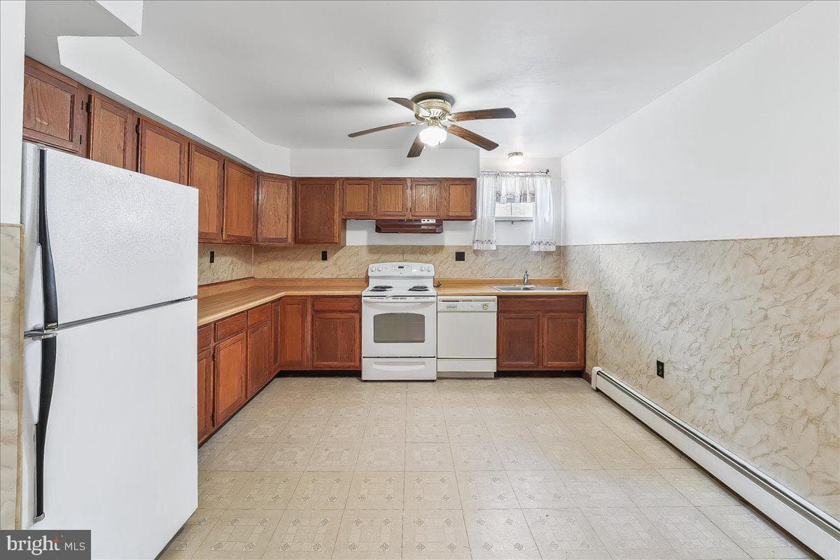 1359 Peach Street photo 26