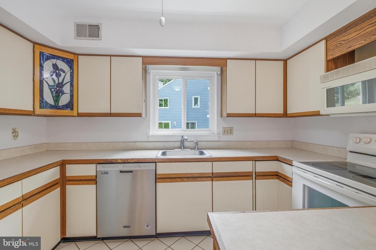 306 S Point Drive #306 photo 15