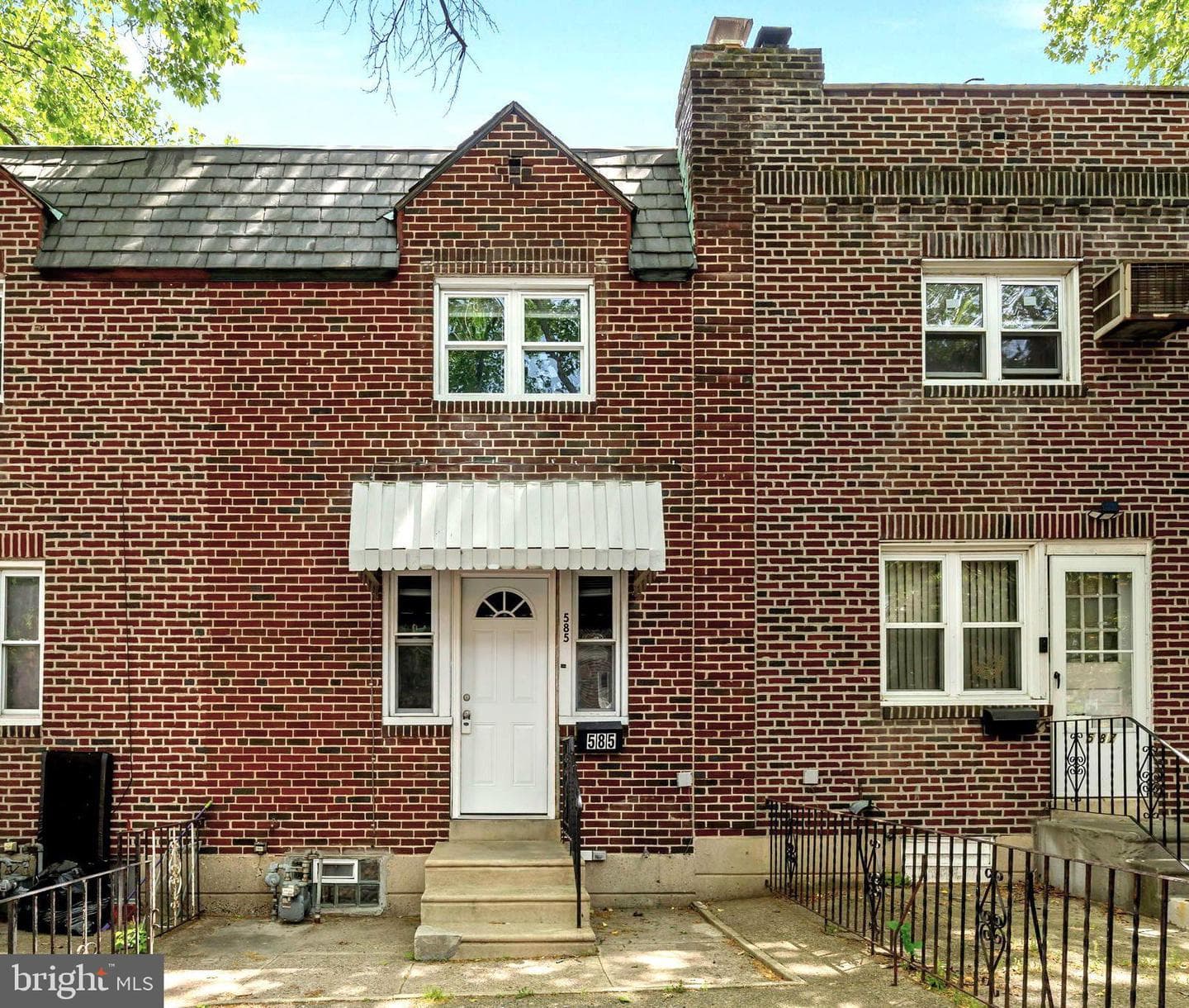 585 Snowden Road