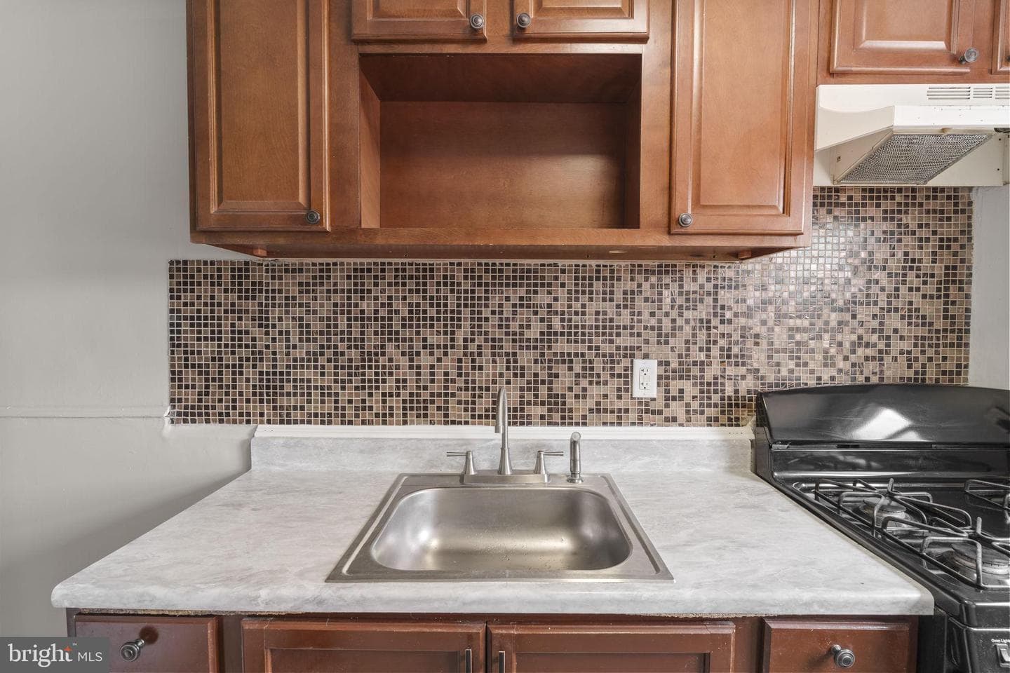 585 Snowden Road photo 12