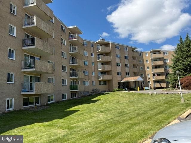 801 S Chester Road #316 photo 2