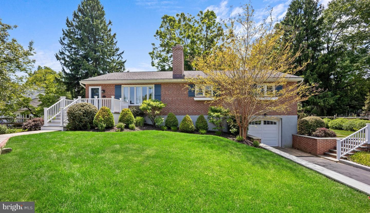 272 Overbrook Drive photo 40