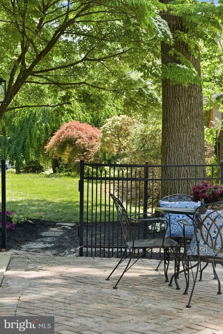 5 Brookside Circle photo 37