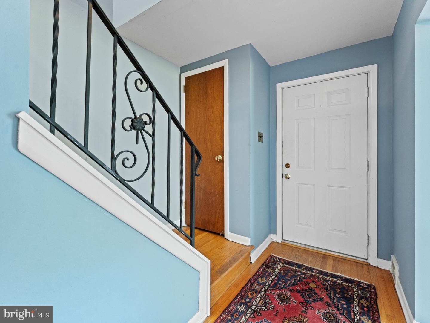 602 Lincoln Drive photo 3