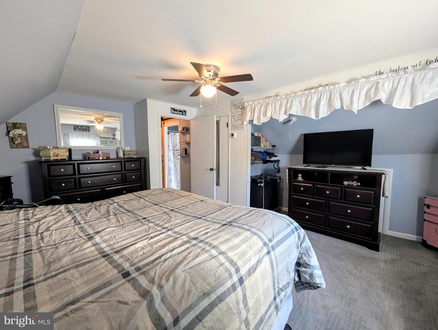 714 Wyndom Terrace photo 44