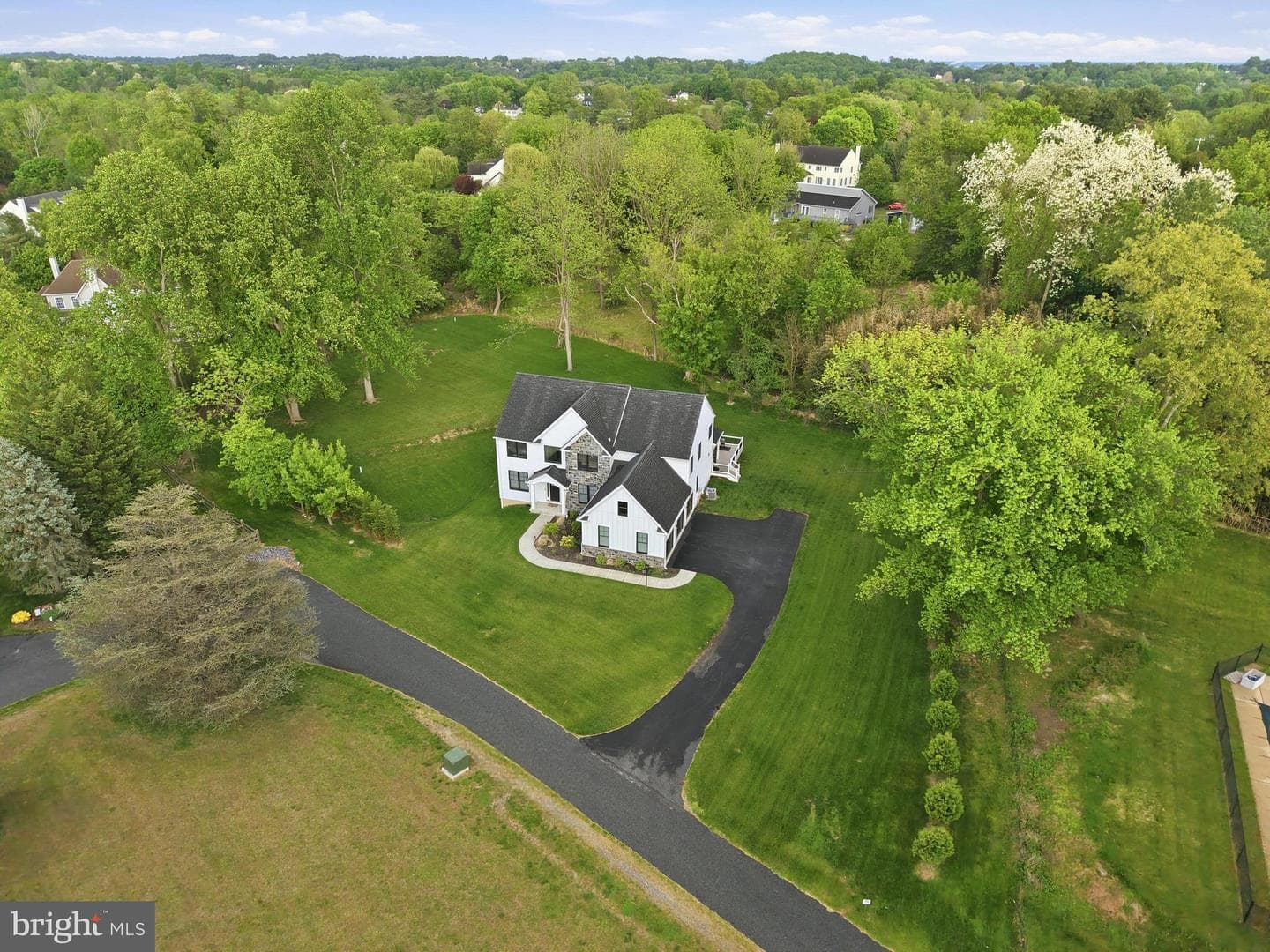 7 Overfield Lane photo 52
