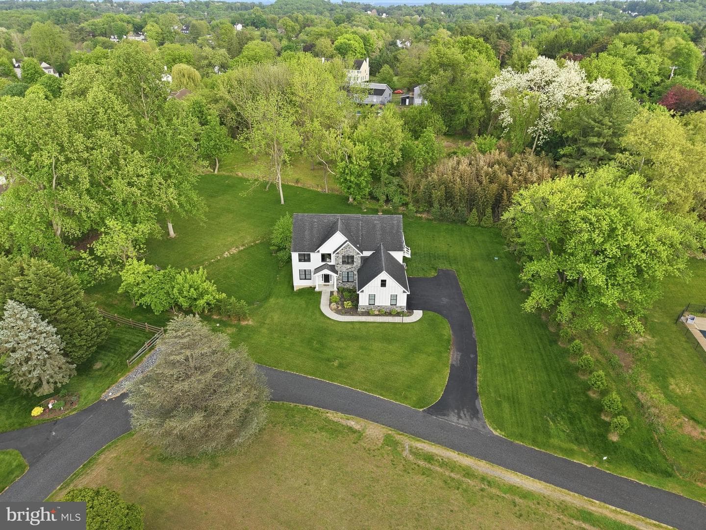 7 Overfield Lane photo 53