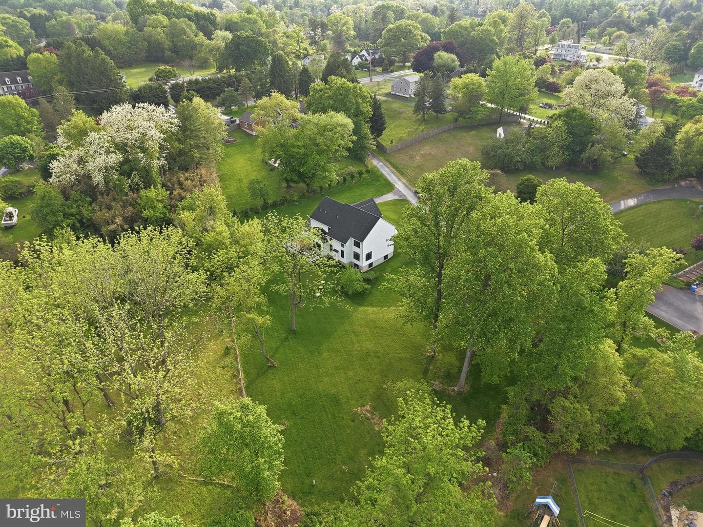 7 Overfield Lane photo 57