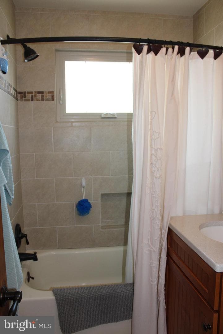 241 Acres Drive photo 9