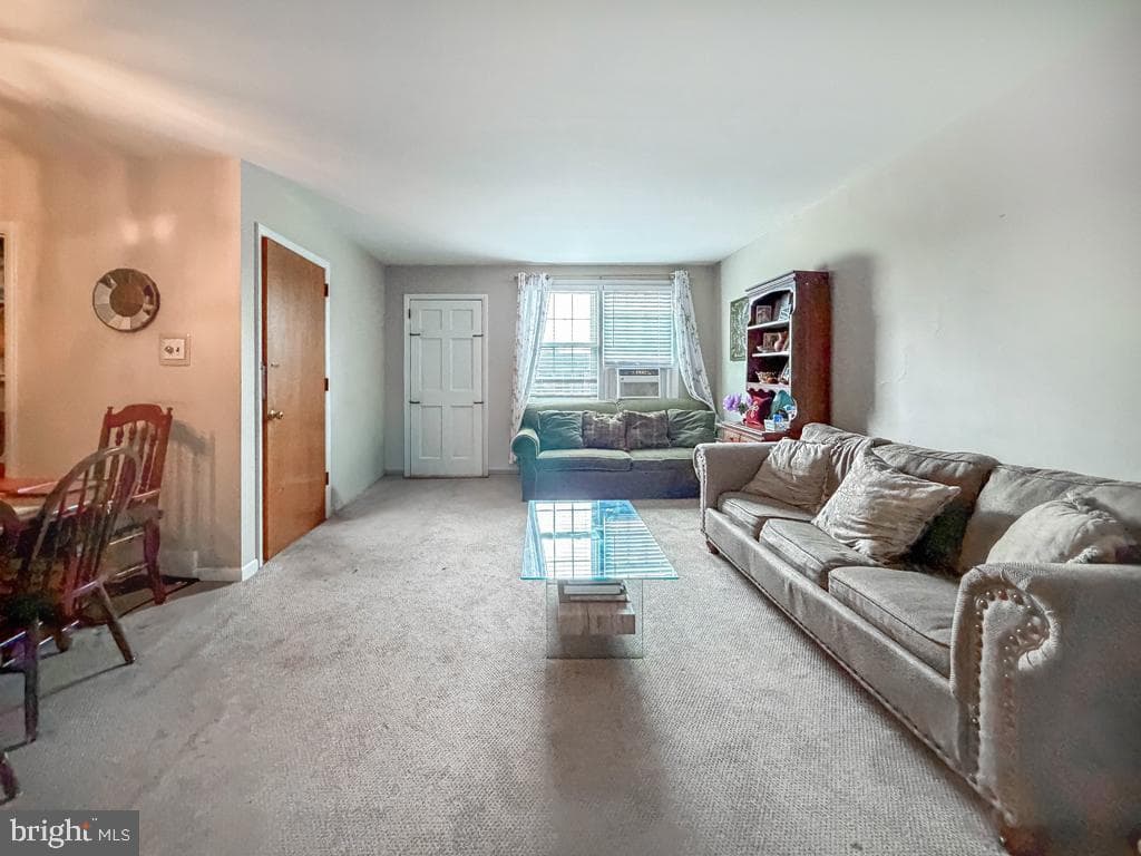 347 Beverly Boulevard photo 17