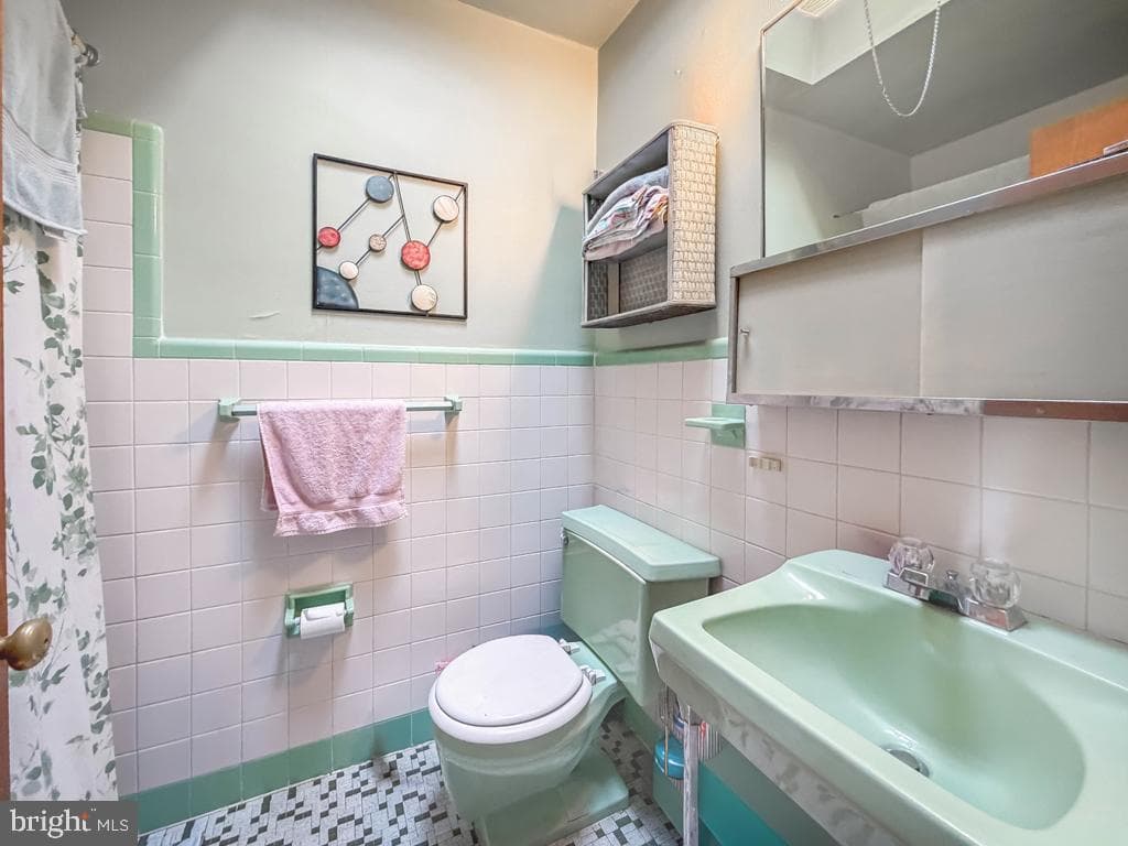 347 Beverly Boulevard photo 24