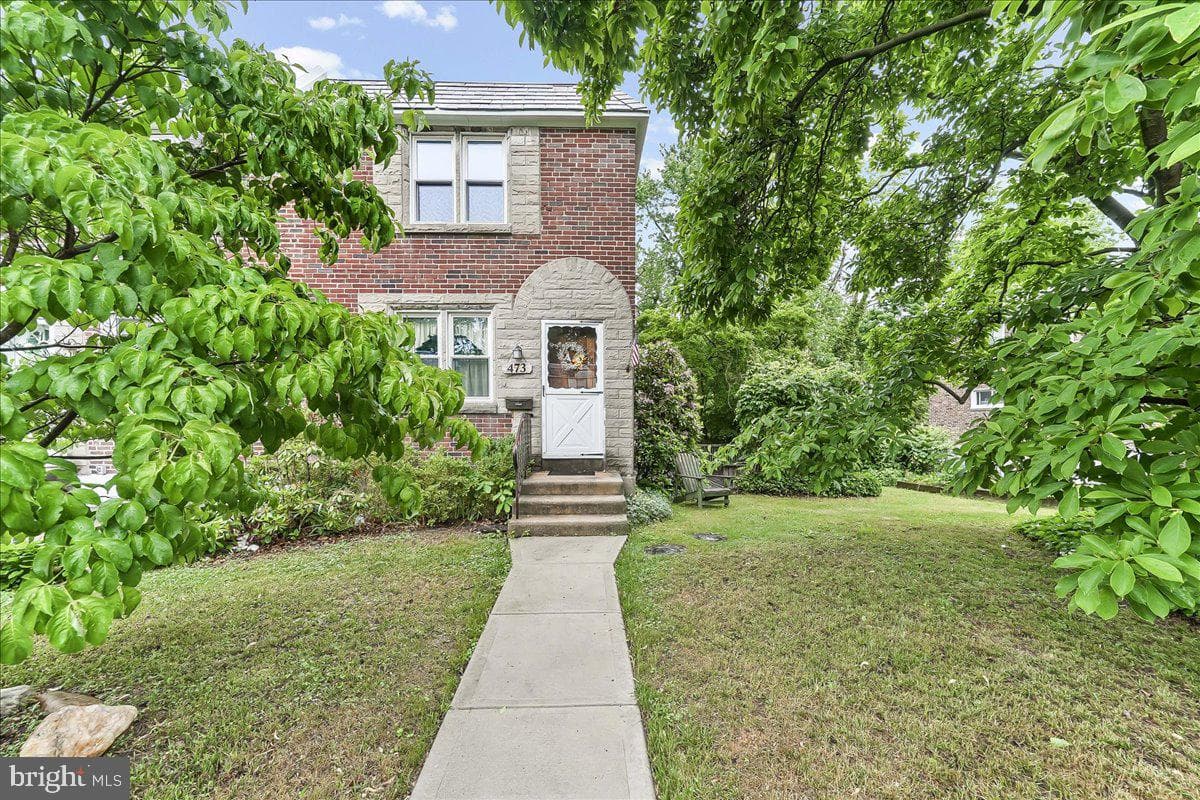 473 Westmont Drive photo 1