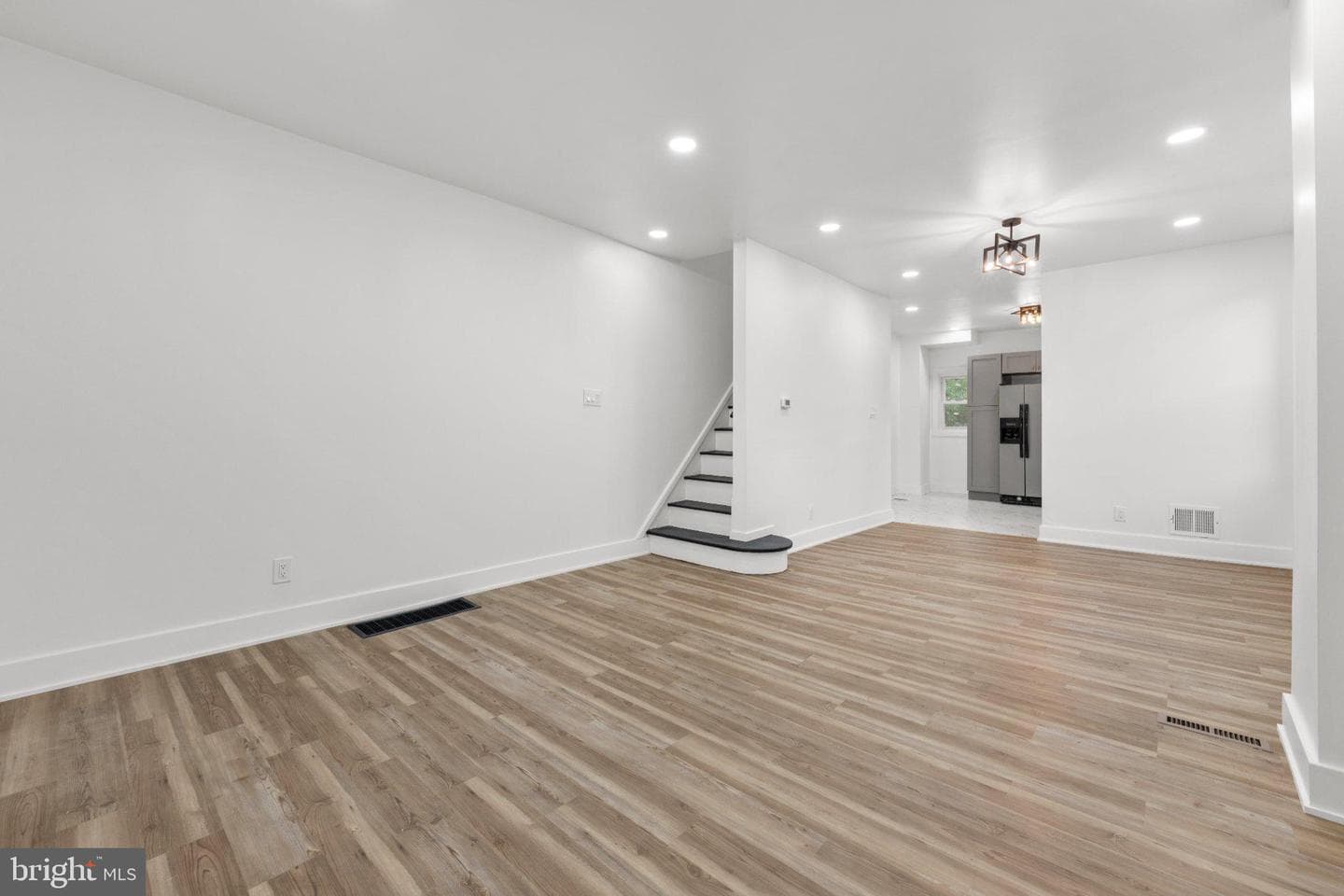 236 Mill Street photo 8
