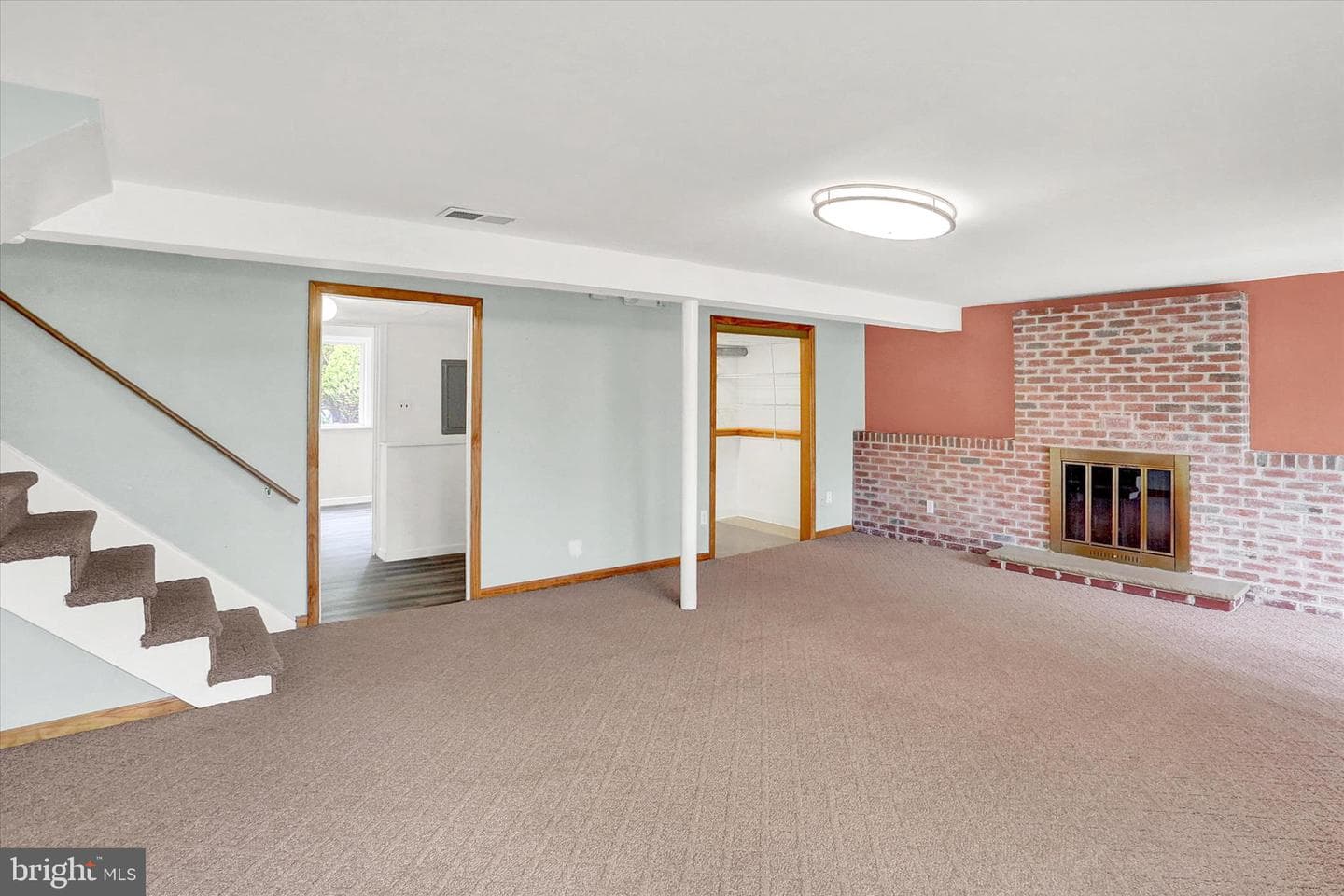 700 Trimble Boulevard photo 15