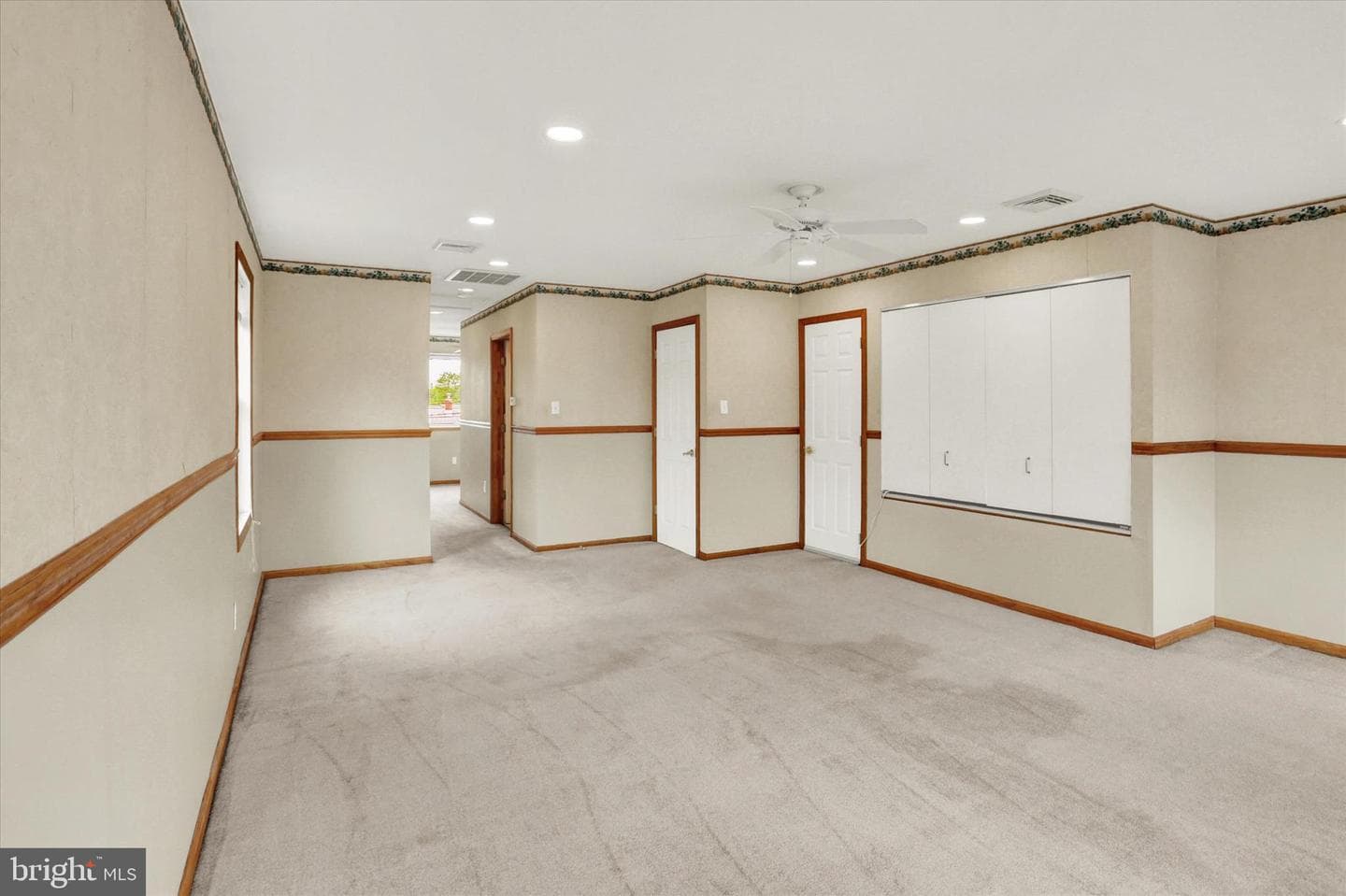 700 Trimble Boulevard photo 33