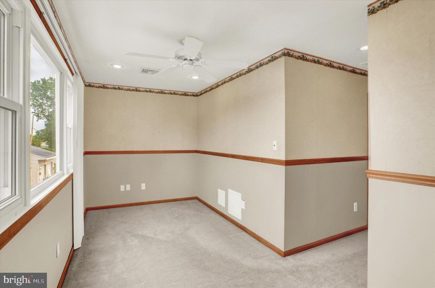 700 Trimble Boulevard photo 34