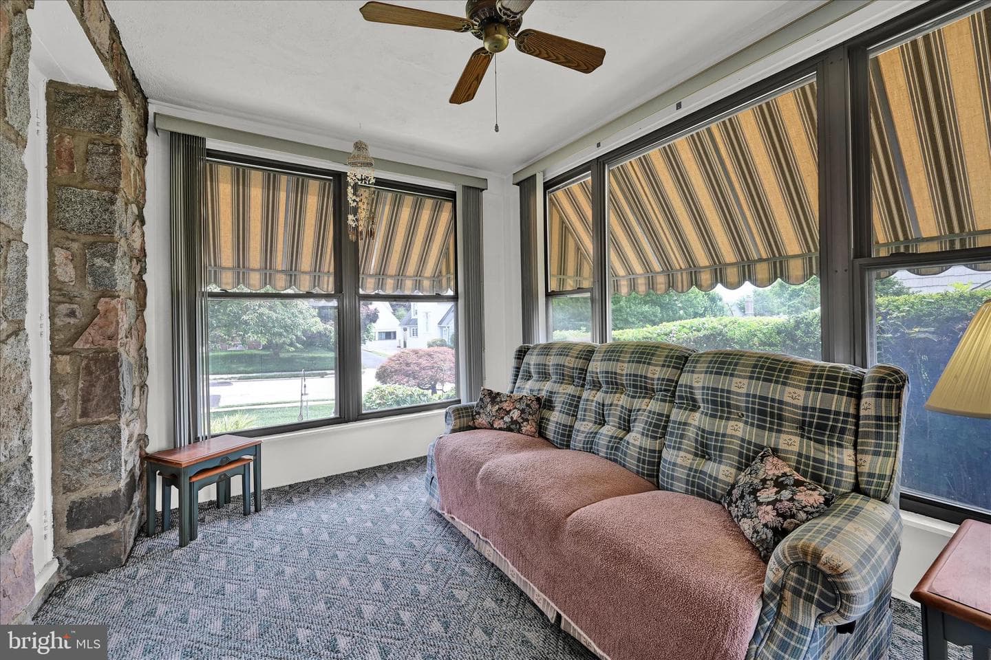 526 Argyle Road photo 10