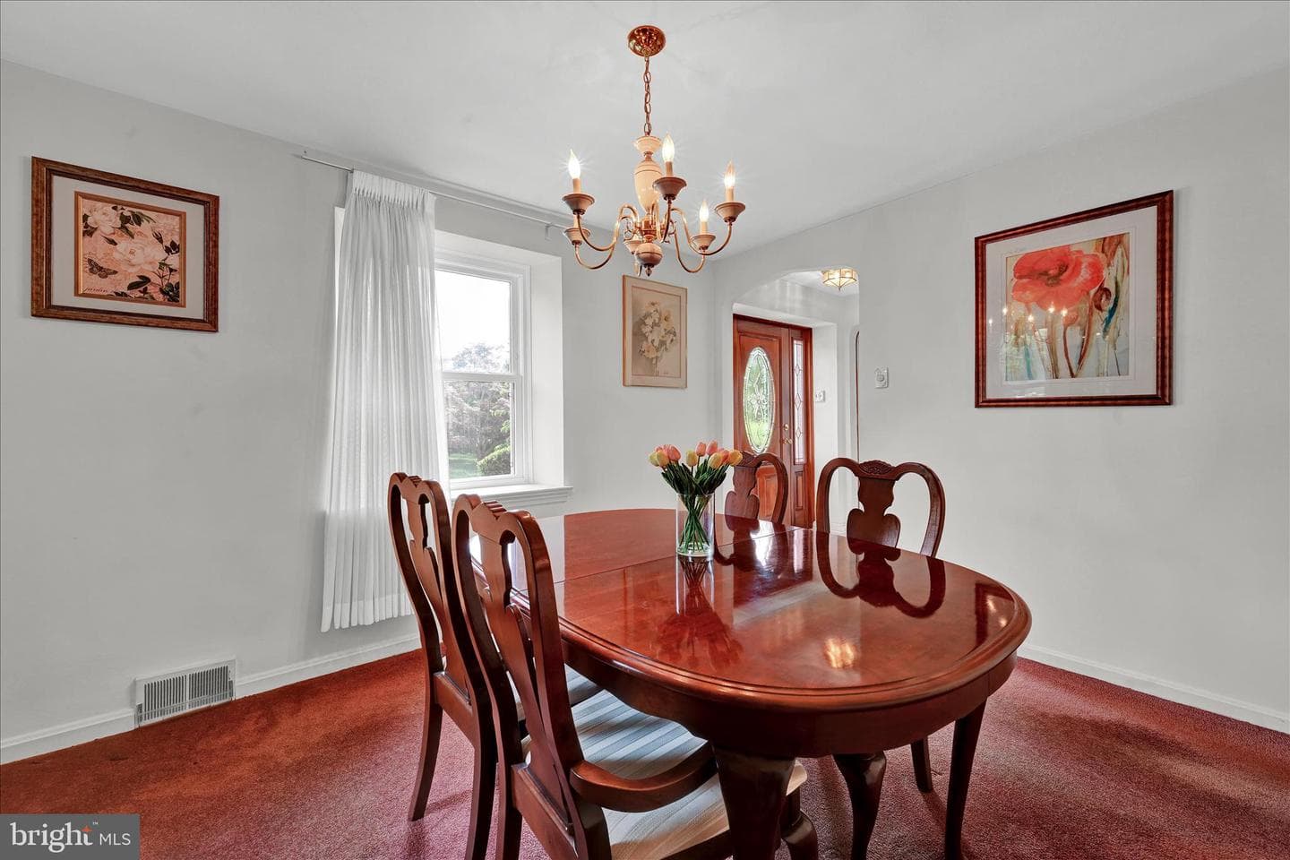 526 Argyle Road photo 13