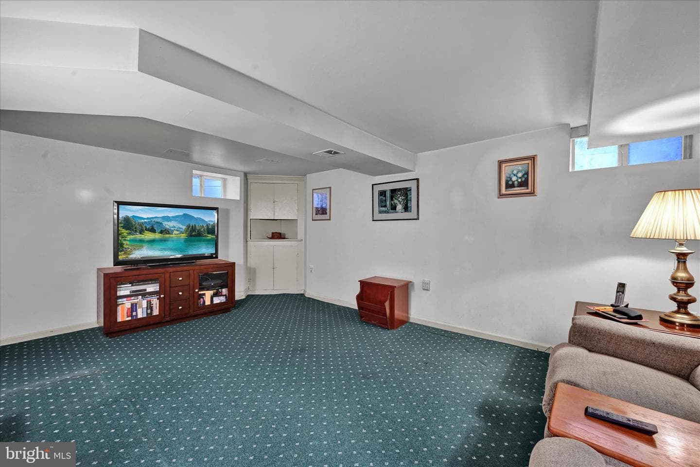 526 Argyle Road photo 30