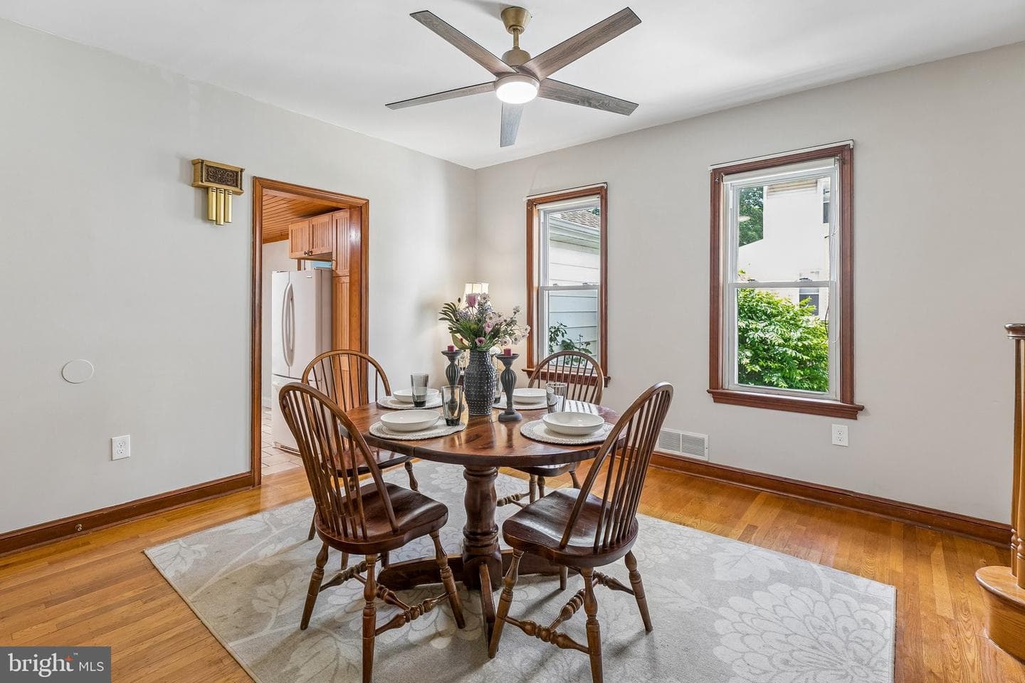 902 Madison Avenue photo 10