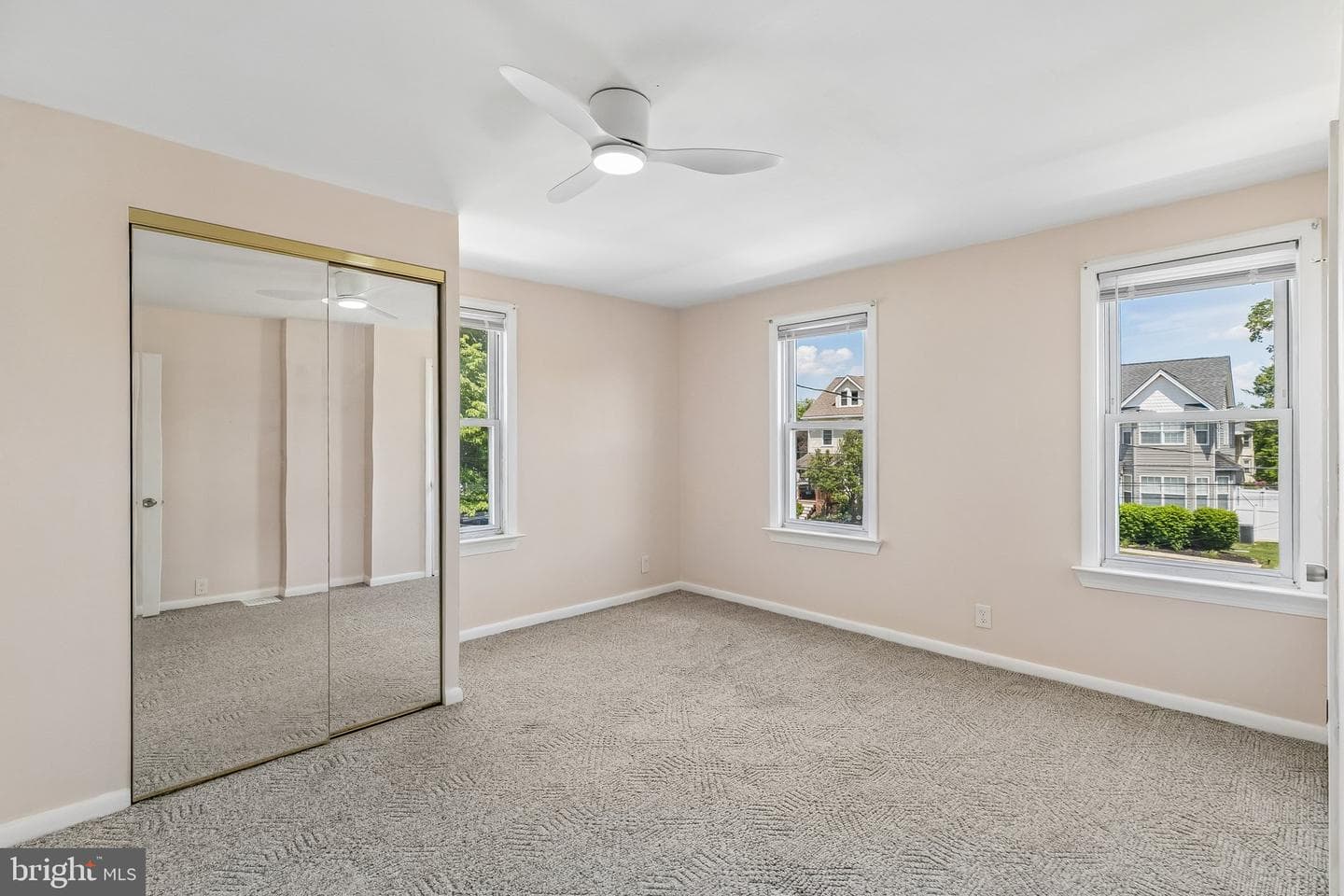 902 Madison Avenue photo 25