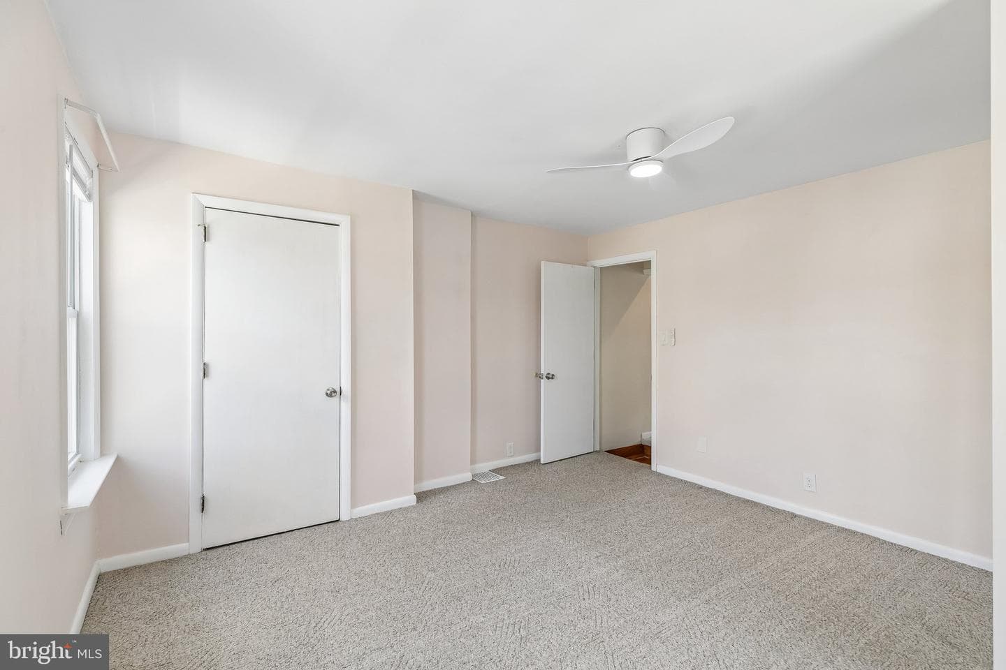 902 Madison Avenue photo 27