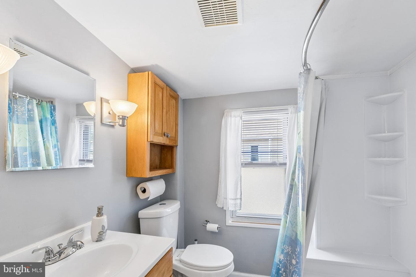 902 Madison Avenue photo 32