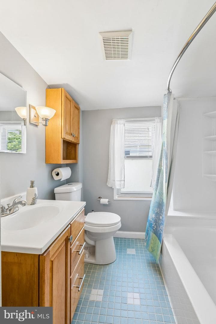 902 Madison Avenue photo 33