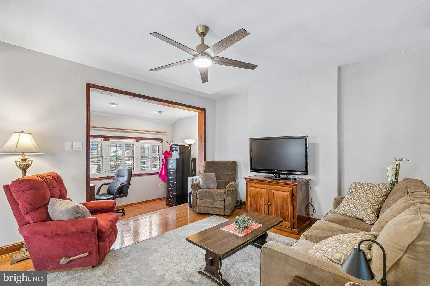 902 Madison Avenue photo 6