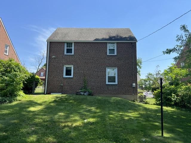 310 Edgemore Road photo 3