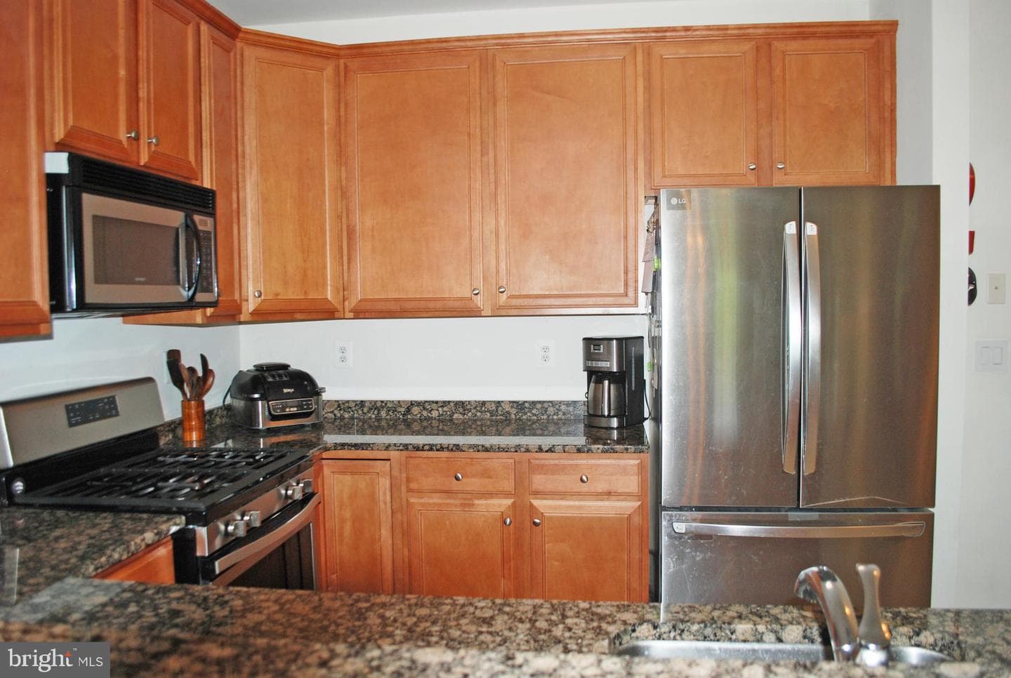 6204 Lydia Hollow Drive photo 8