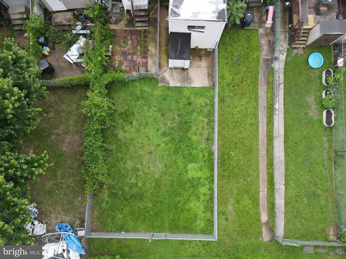 1110 E 11th Street photo 19