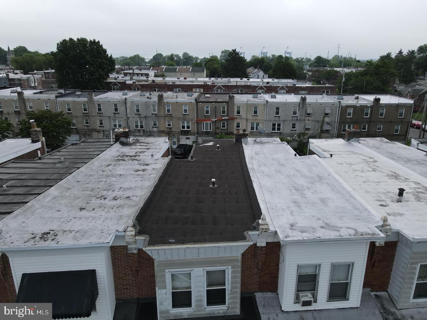 1115 E 11th Street photo 3