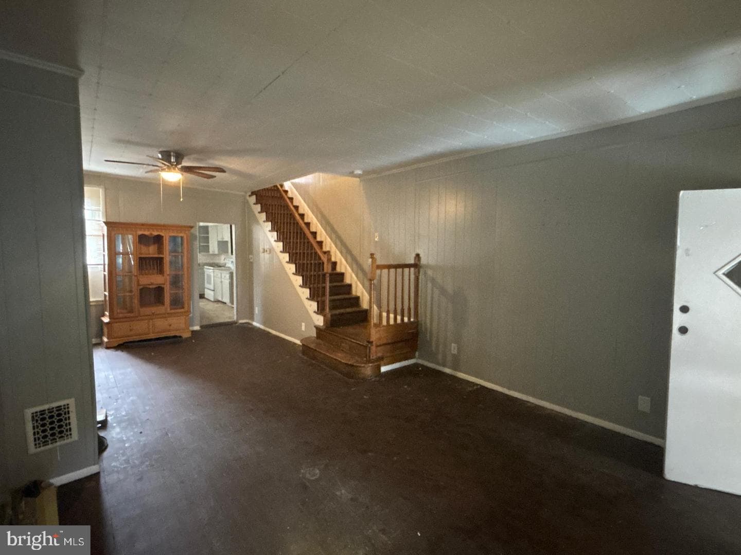 1115 E 11th Street photo 6