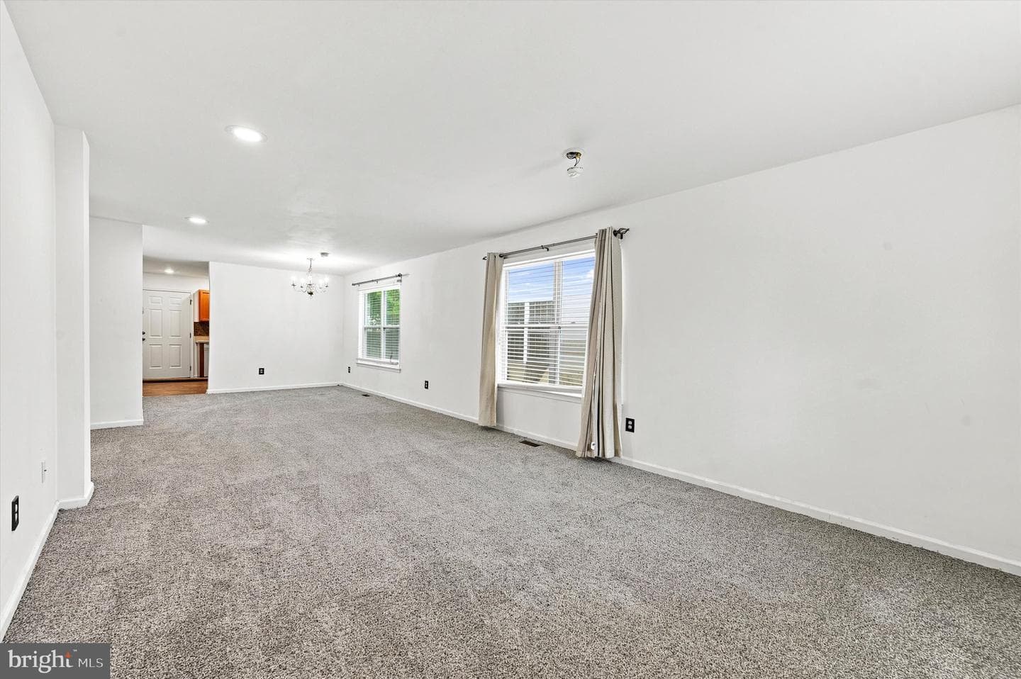 924 Madison Street photo 13