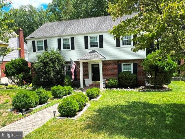 690 Old School House Drive, Springfield