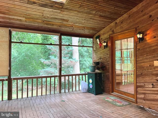 690 Old School House Drive photo 17
