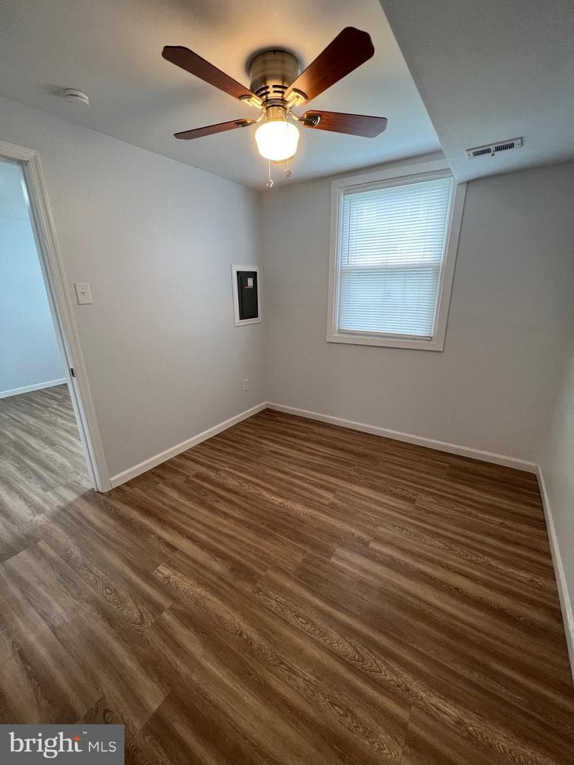 135 Ervin Avenue photo 33
