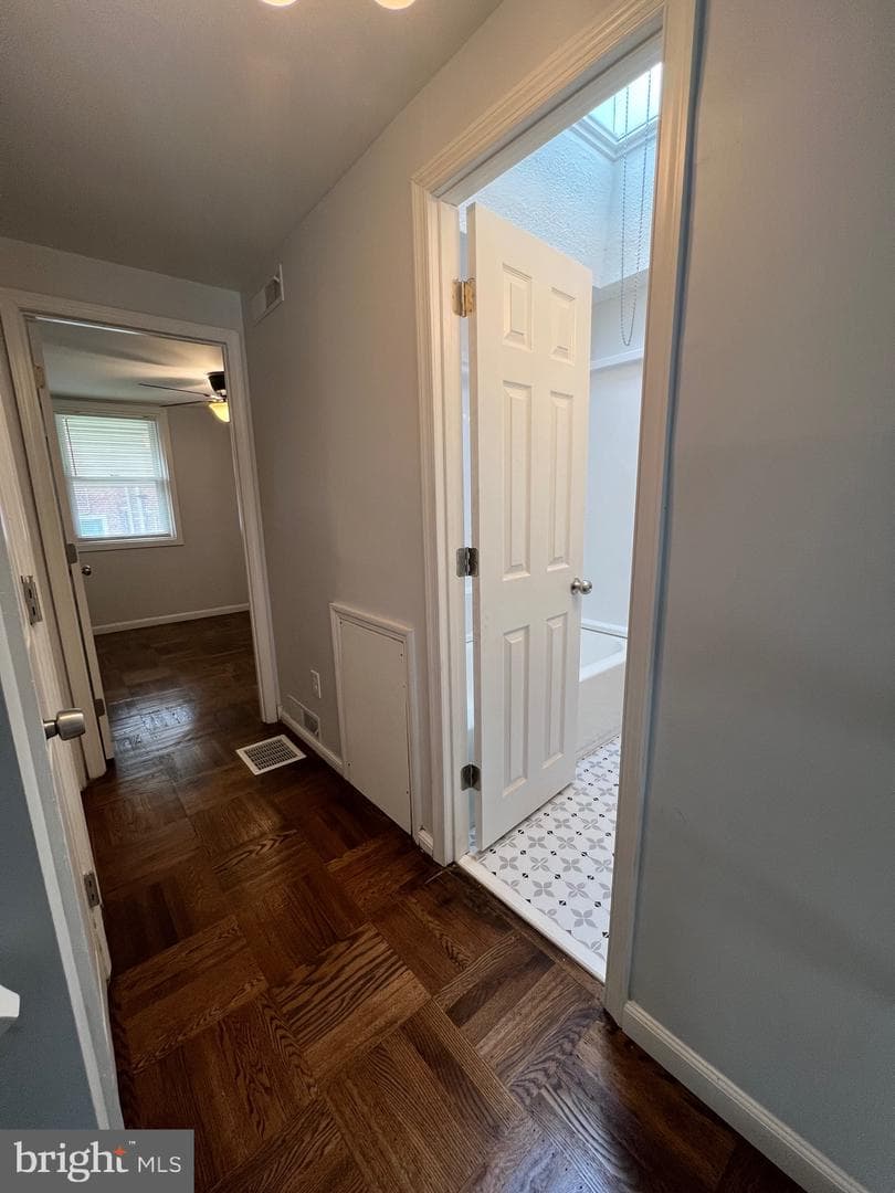 135 Ervin Avenue photo 8