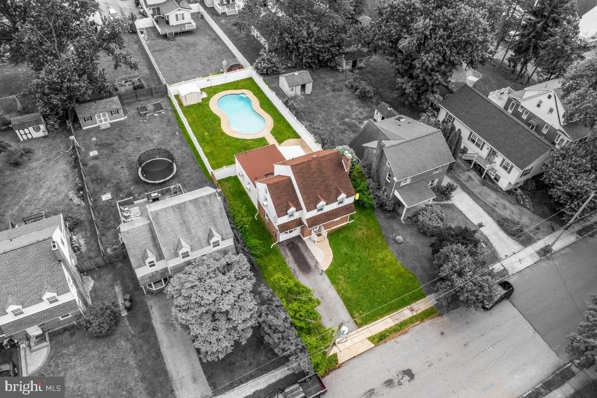 309 Hastings Ave