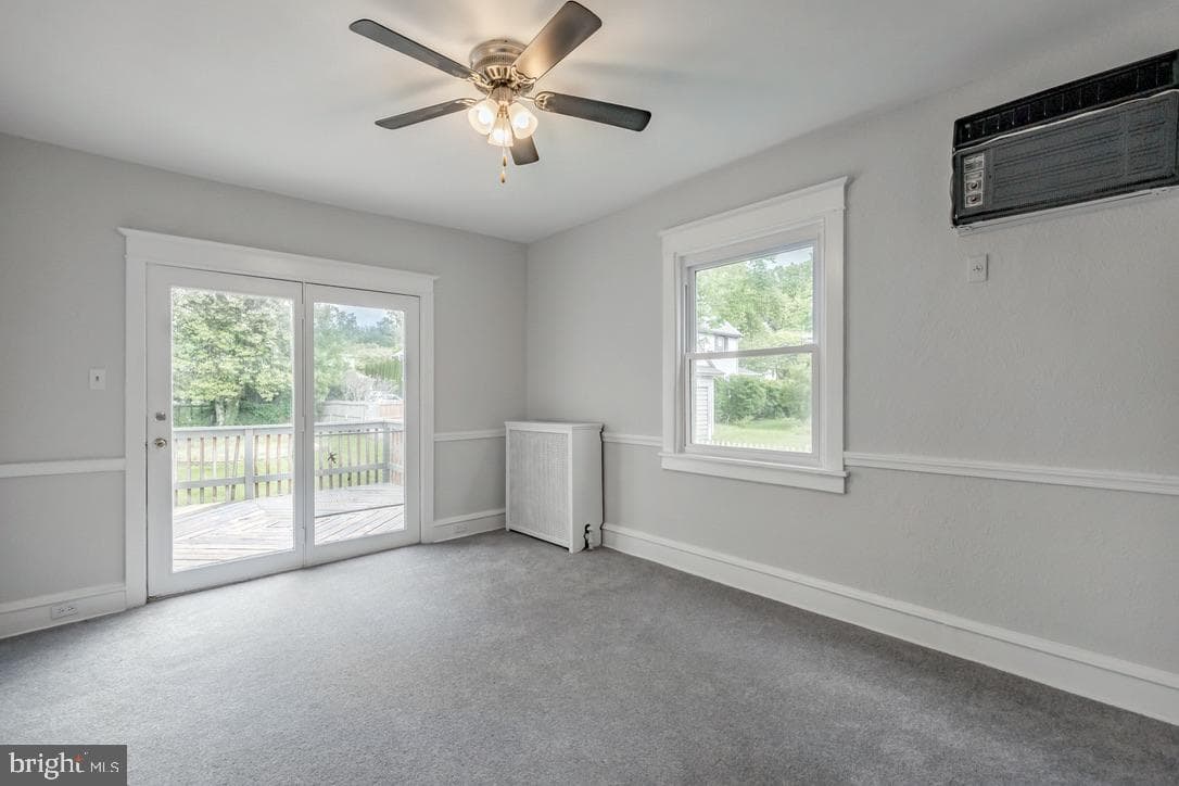 711 Harper Avenue photo 14